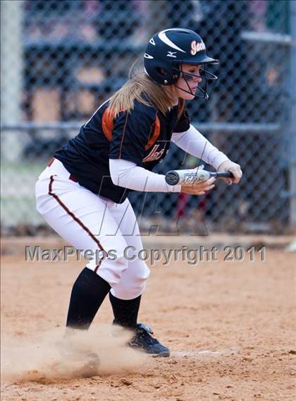 Thumbnail 2 in Alvin vs Taylor (Bryan-College Station Tournament) photogallery.