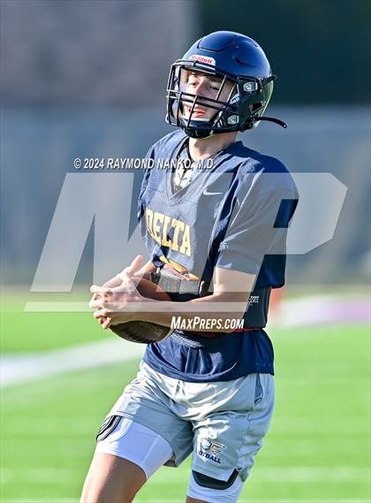 Thumbnail 2 in Mississinewa vs Delta (Grant County Scrimmage)  photogallery.