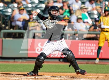 Thumbnail 3 in Boyd vs. Maypearl (UIL 3A Baseball State Semifinal) photogallery.