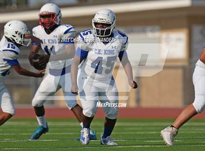 Thumbnail 3 in King @ A&M Consolidated (B Teams) photogallery.