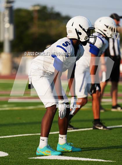 Thumbnail 3 in King @ A&M Consolidated (B Teams) photogallery.