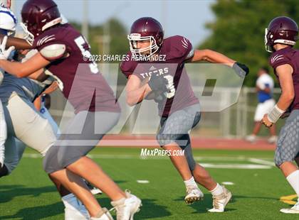 Thumbnail 3 in King @ A&M Consolidated (B Teams) photogallery.