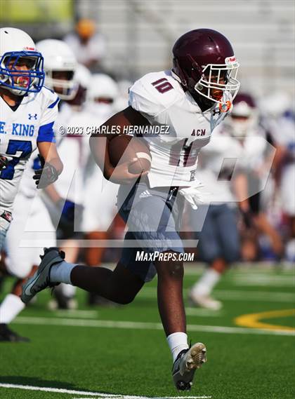 Thumbnail 3 in King @ A&M Consolidated (B Teams) photogallery.