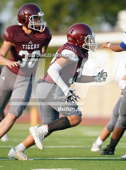 Thumbnail 3 in King @ A&M Consolidated (B Teams) photogallery.