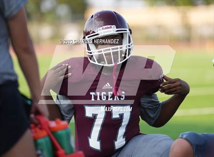 Thumbnail 3 in King @ A&M Consolidated (B Teams) photogallery.
