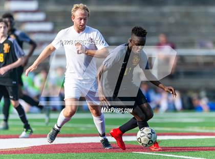 Thumbnail 2 in Dobyns-Bennett vs. Science Hill photogallery.