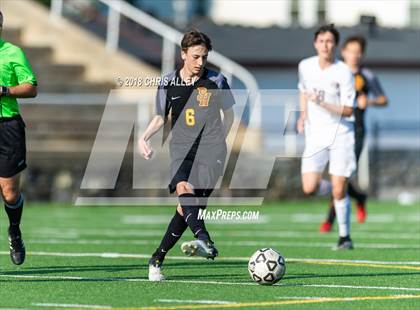 Thumbnail 1 in Dobyns-Bennett vs. Science Hill photogallery.