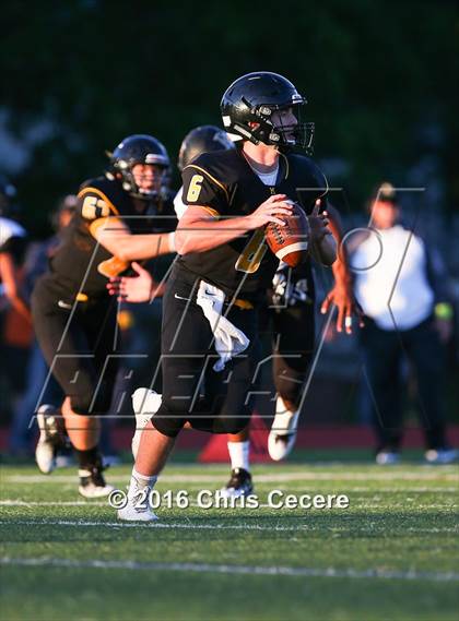 Thumbnail 2 in Rush-Henrietta @ McQuaid Jesuit photogallery.