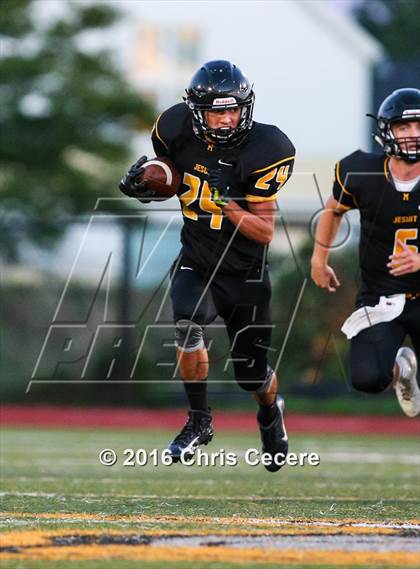 Thumbnail 2 in Rush-Henrietta @ McQuaid Jesuit photogallery.