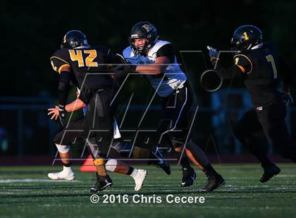 Thumbnail 2 in Rush-Henrietta @ McQuaid Jesuit photogallery.