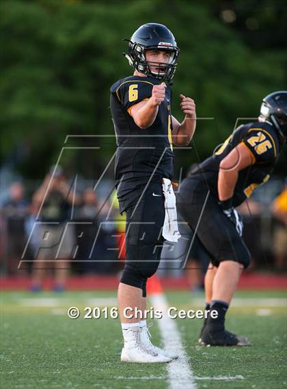 Thumbnail 2 in Rush-Henrietta @ McQuaid Jesuit photogallery.