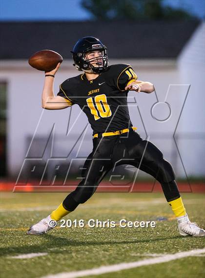 Thumbnail 1 in Rush-Henrietta @ McQuaid Jesuit photogallery.