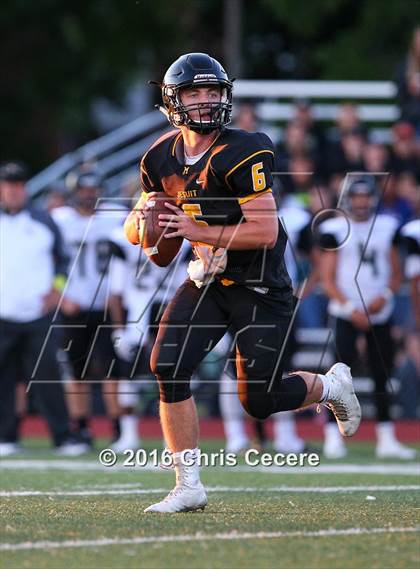 Thumbnail 3 in Rush-Henrietta @ McQuaid Jesuit photogallery.