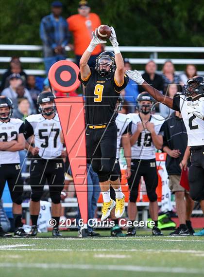 Thumbnail 1 in Rush-Henrietta @ McQuaid Jesuit photogallery.