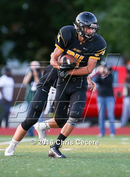 Thumbnail 2 in Rush-Henrietta @ McQuaid Jesuit photogallery.