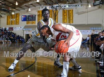 Thumbnail 3 in Montverde Academy vs. Westchester (City of Palms Classic) photogallery.