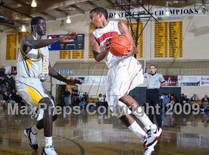 Thumbnail 2 in Montverde Academy vs. Westchester (City of Palms Classic) photogallery.