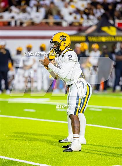 Thumbnail 1 in Valdosta vs Lowndes (Winnersville Classic) photogallery.
