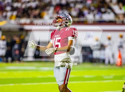Thumbnail 2 in Valdosta vs Lowndes (Winnersville Classic) photogallery.