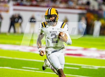 Thumbnail 3 in Valdosta vs Lowndes (Winnersville Classic) photogallery.