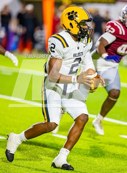 Thumbnail 1 in Valdosta vs Lowndes (Winnersville Classic) photogallery.