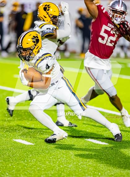 Thumbnail 3 in Valdosta vs Lowndes (Winnersville Classic) photogallery.