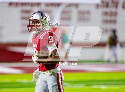 Thumbnail 3 in Valdosta vs Lowndes (Winnersville Classic) photogallery.