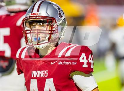 Thumbnail 3 in Valdosta vs Lowndes (Winnersville Classic) photogallery.