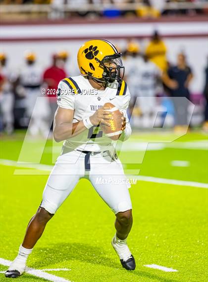 Thumbnail 3 in Valdosta vs Lowndes (Winnersville Classic) photogallery.