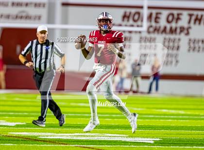 Thumbnail 3 in Valdosta vs Lowndes (Winnersville Classic) photogallery.