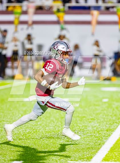 Thumbnail 1 in Valdosta vs Lowndes (Winnersville Classic) photogallery.
