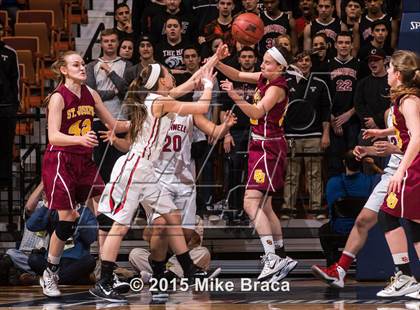Thumbnail 2 in Cromwell vs. St. Joseph (CIAC Class M Final) photogallery.