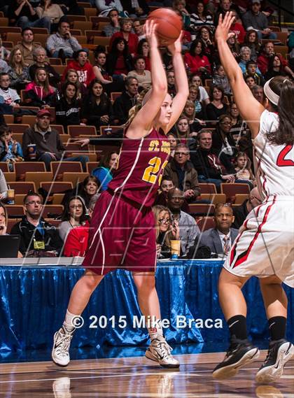 Thumbnail 3 in Cromwell vs. St. Joseph (CIAC Class M Final) photogallery.
