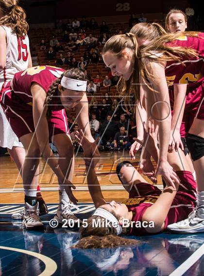 Thumbnail 1 in Cromwell vs. St. Joseph (CIAC Class M Final) photogallery.