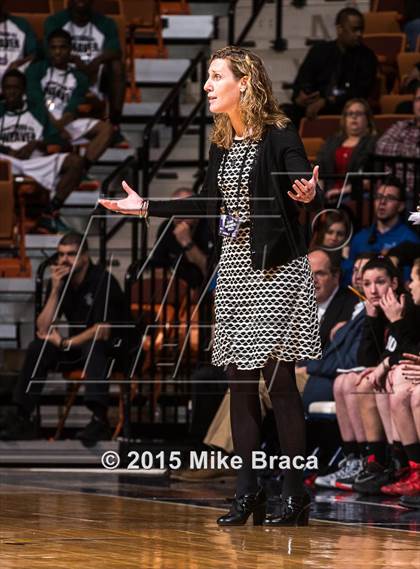 Thumbnail 2 in Cromwell vs. St. Joseph (CIAC Class M Final) photogallery.