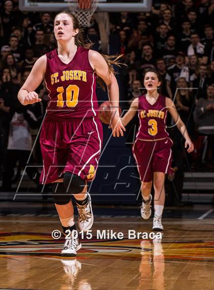 Thumbnail 3 in Cromwell vs. St. Joseph (CIAC Class M Final) photogallery.