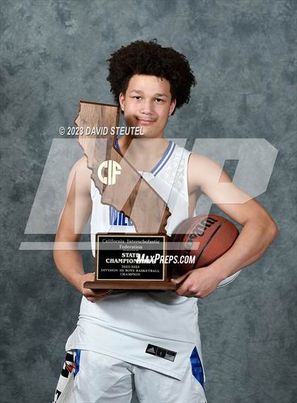 Thumbnail 3 in Oakland (CIF State D3 Award Photos) photogallery.