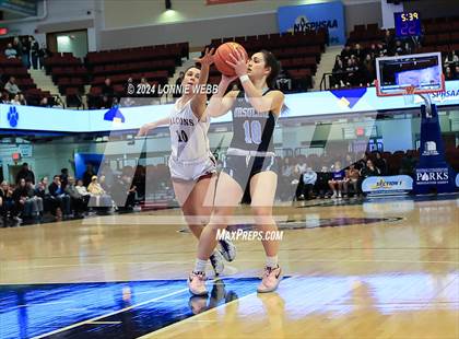 Thumbnail 2 in Albertus Magnus vs Ursuline (NYSPHSAA Section 1 Class AA Final) photogallery.