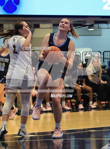 Thumbnail 3 in Albertus Magnus vs Ursuline (NYSPHSAA Section 1 Class AA Final) photogallery.
