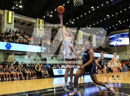 Thumbnail 3 in Albertus Magnus vs Ursuline (NYSPHSAA Section 1 Class AA Final) photogallery.
