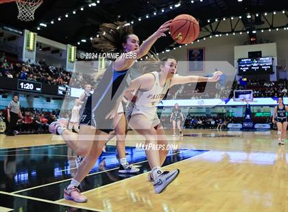 Thumbnail 1 in Albertus Magnus vs Ursuline (NYSPHSAA Section 1 Class AA Final) photogallery.