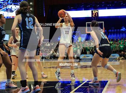 Thumbnail 2 in Albertus Magnus vs Ursuline (NYSPHSAA Section 1 Class AA Final) photogallery.
