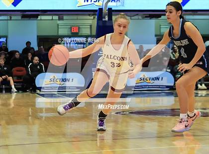 Thumbnail 2 in Albertus Magnus vs Ursuline (NYSPHSAA Section 1 Class AA Final) photogallery.