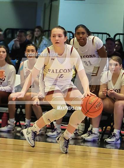 Thumbnail 1 in Albertus Magnus vs Ursuline (NYSPHSAA Section 1 Class AA Final) photogallery.