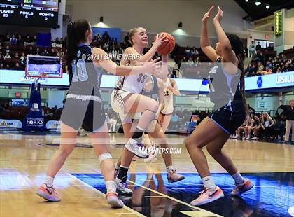 Thumbnail 1 in Albertus Magnus vs Ursuline (NYSPHSAA Section 1 Class AA Final) photogallery.