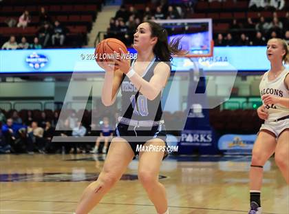 Thumbnail 3 in Albertus Magnus vs Ursuline (NYSPHSAA Section 1 Class AA Final) photogallery.