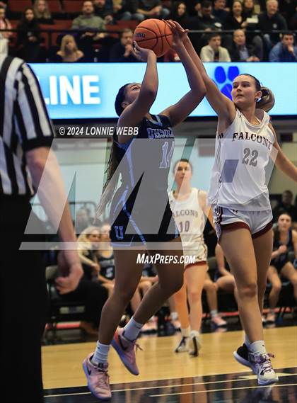 Thumbnail 3 in Albertus Magnus vs Ursuline (NYSPHSAA Section 1 Class AA Final) photogallery.