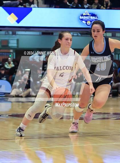 Thumbnail 1 in Albertus Magnus vs Ursuline (NYSPHSAA Section 1 Class AA Final) photogallery.