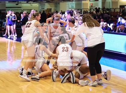 Thumbnail 1 in Albertus Magnus vs Ursuline (NYSPHSAA Section 1 Class AA Final) photogallery.