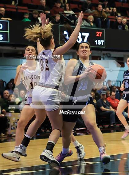 Thumbnail 2 in Albertus Magnus vs Ursuline (NYSPHSAA Section 1 Class AA Final) photogallery.